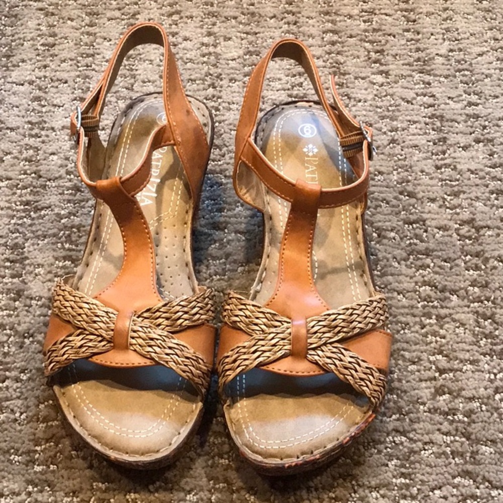 Wedge sandals